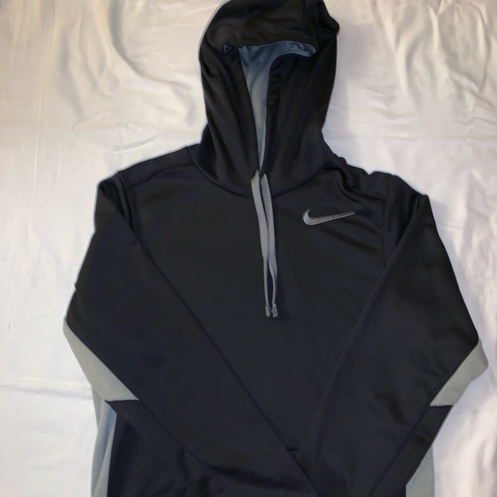 Therma-fit black nike hoodie